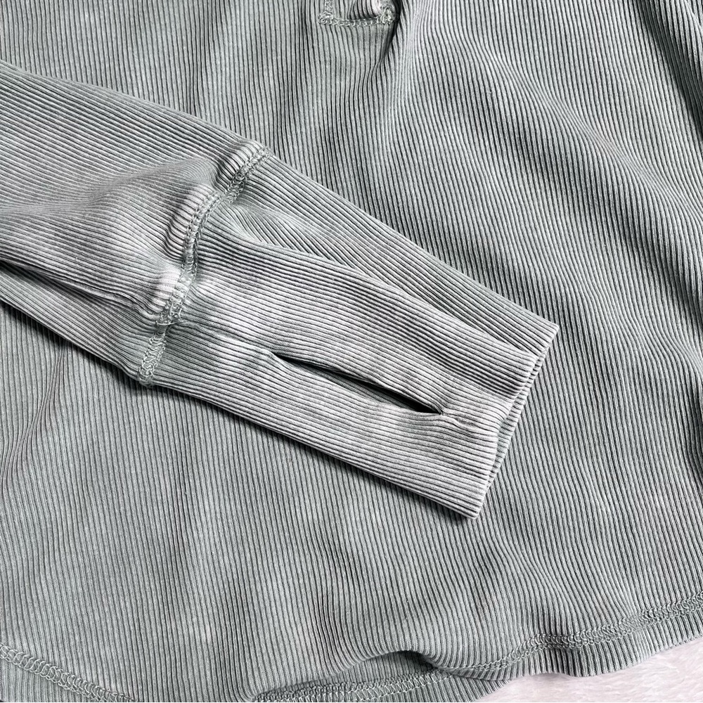 ***💲BOGO💲*** Ribbed Henley - Picture 3 of 5